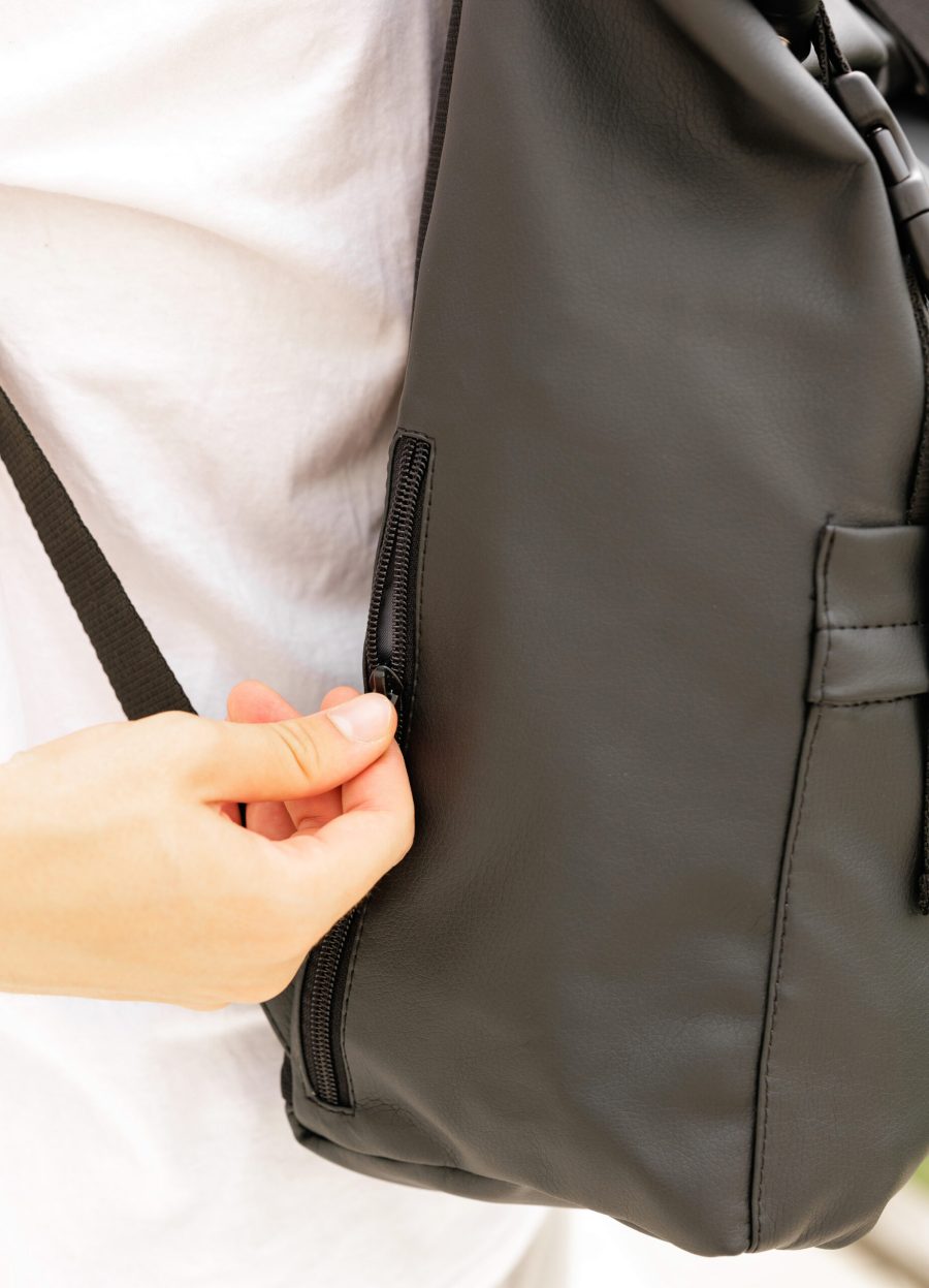 Мужской рюкзак Sambag RollTop Milton черный