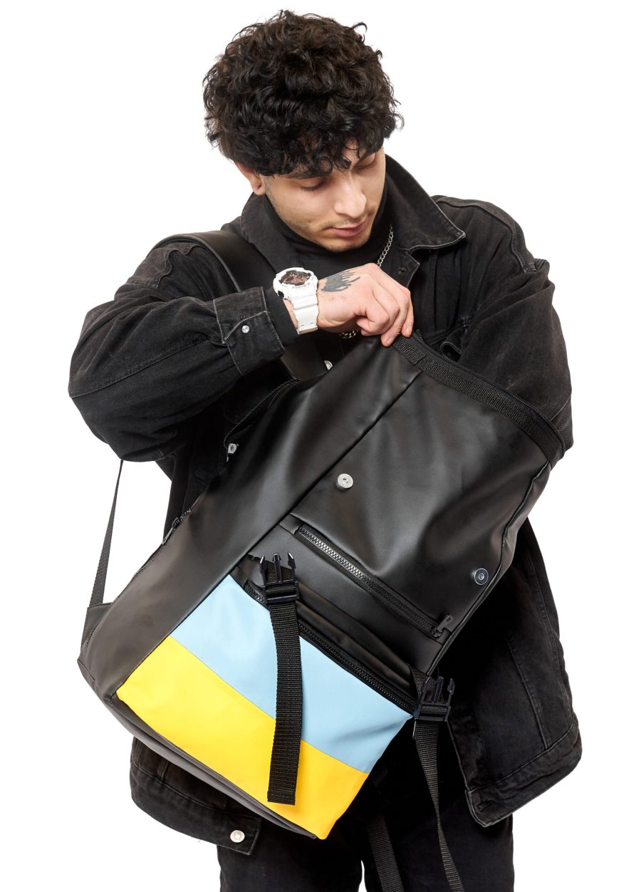 Рюкзак роллтоп чоловічий Sambag RollTop LTH чорний з прапором України