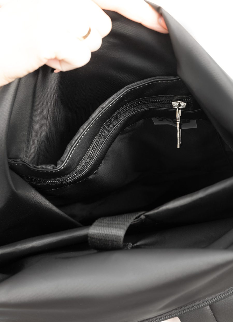Рюкзак роллтоп чоловічий Sambag RollTop LTH чорний з прапором України