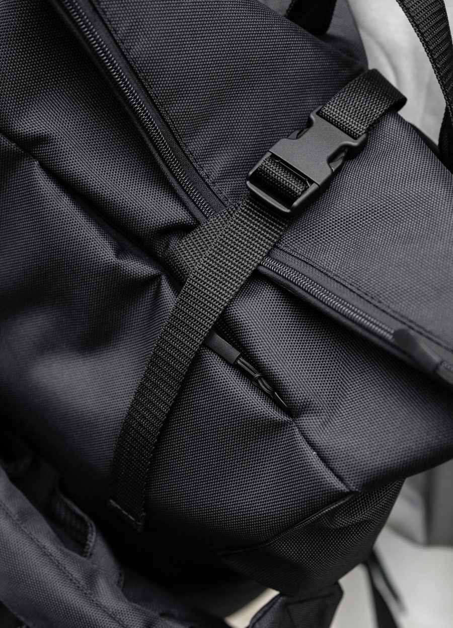 Рюкзак роллтоп жіночий Sambag RollTop KZN тканинний чорний