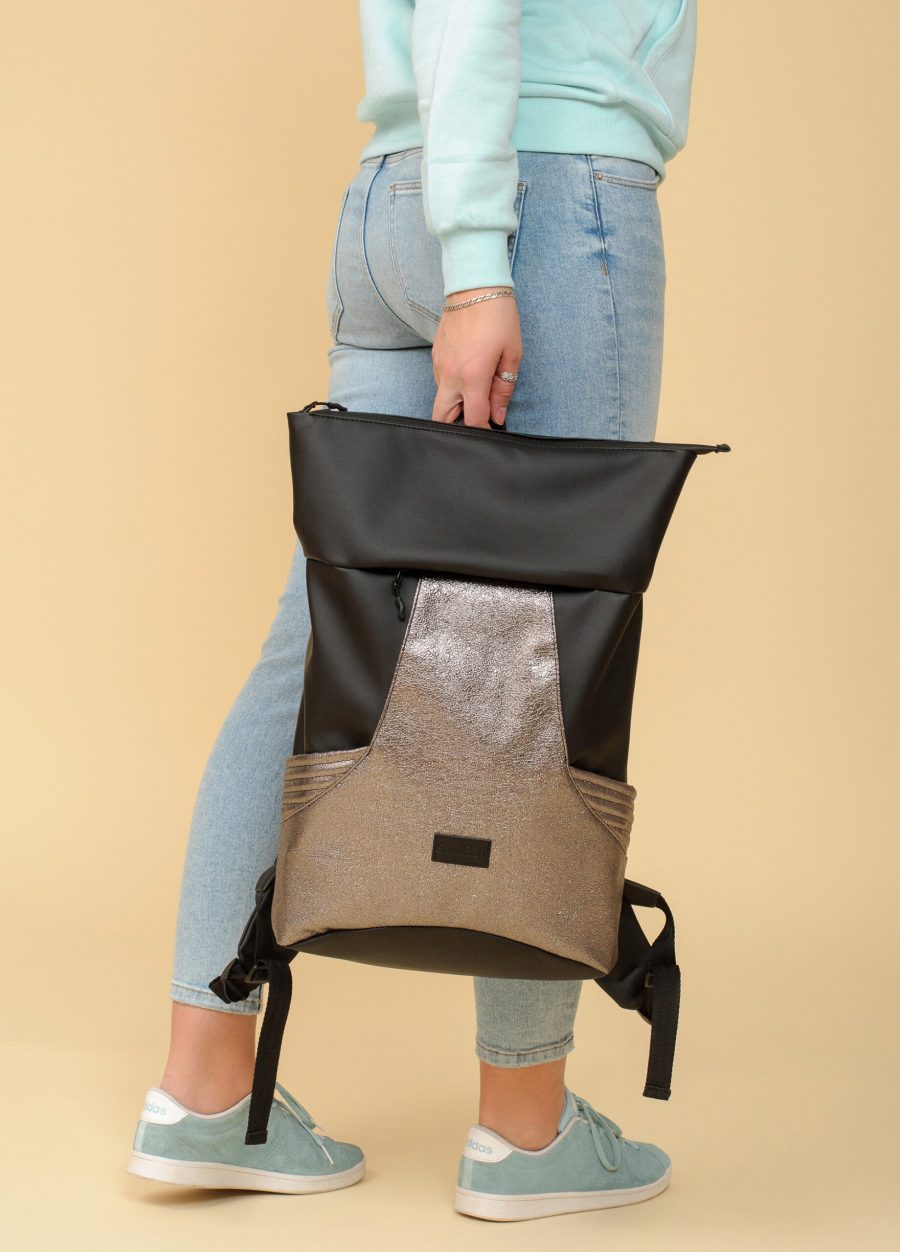 Рюкзак роллтоп жіночий Sambag RollTop MQN чорний зі срібним
