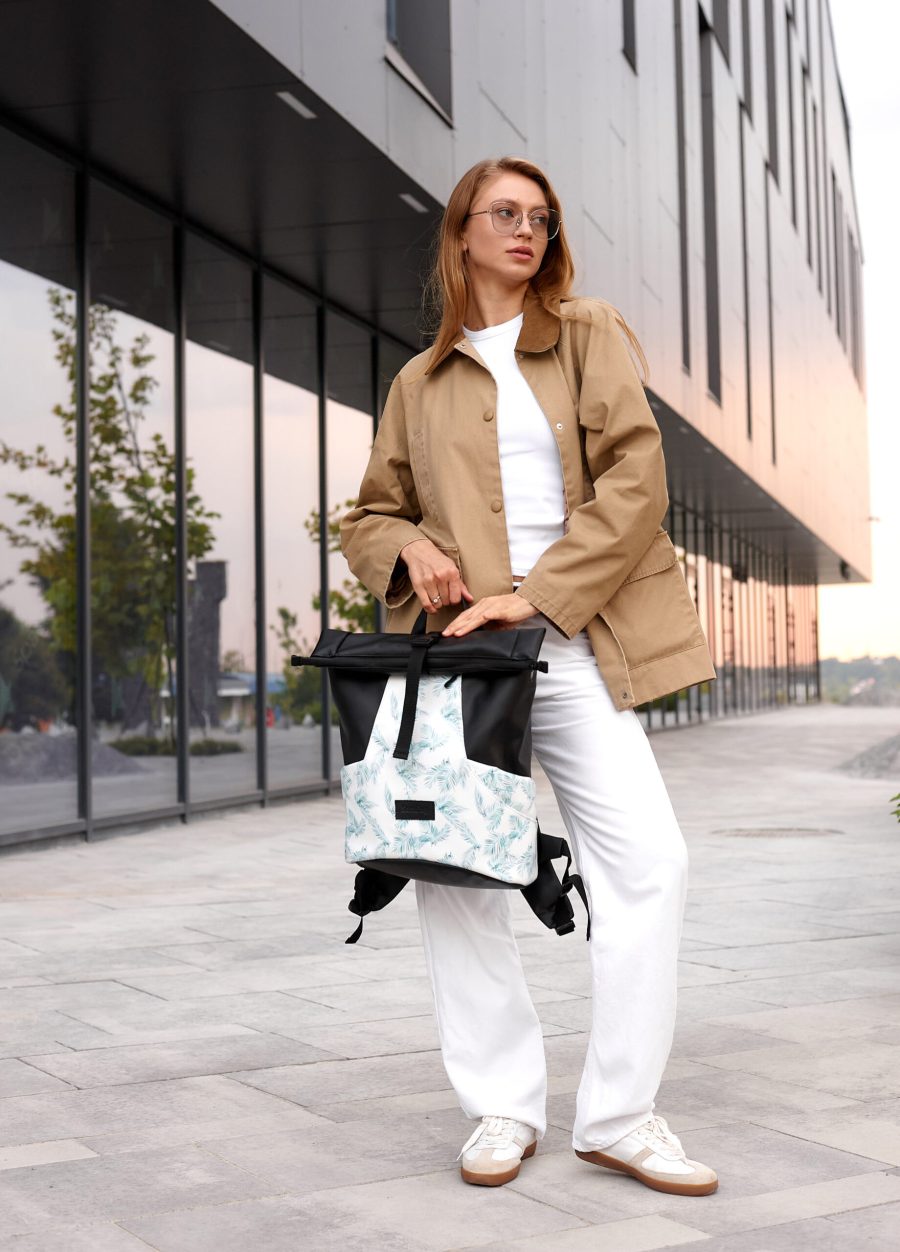 Рюкзак роллтоп жіночий Sambag RollTop X чорно-білий з принтом