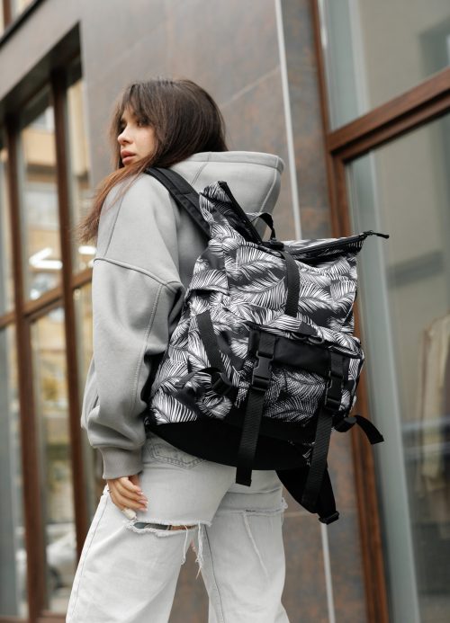 Рюкзак роллтоп жіночий Sambag RollTop Double принт чорний з білим