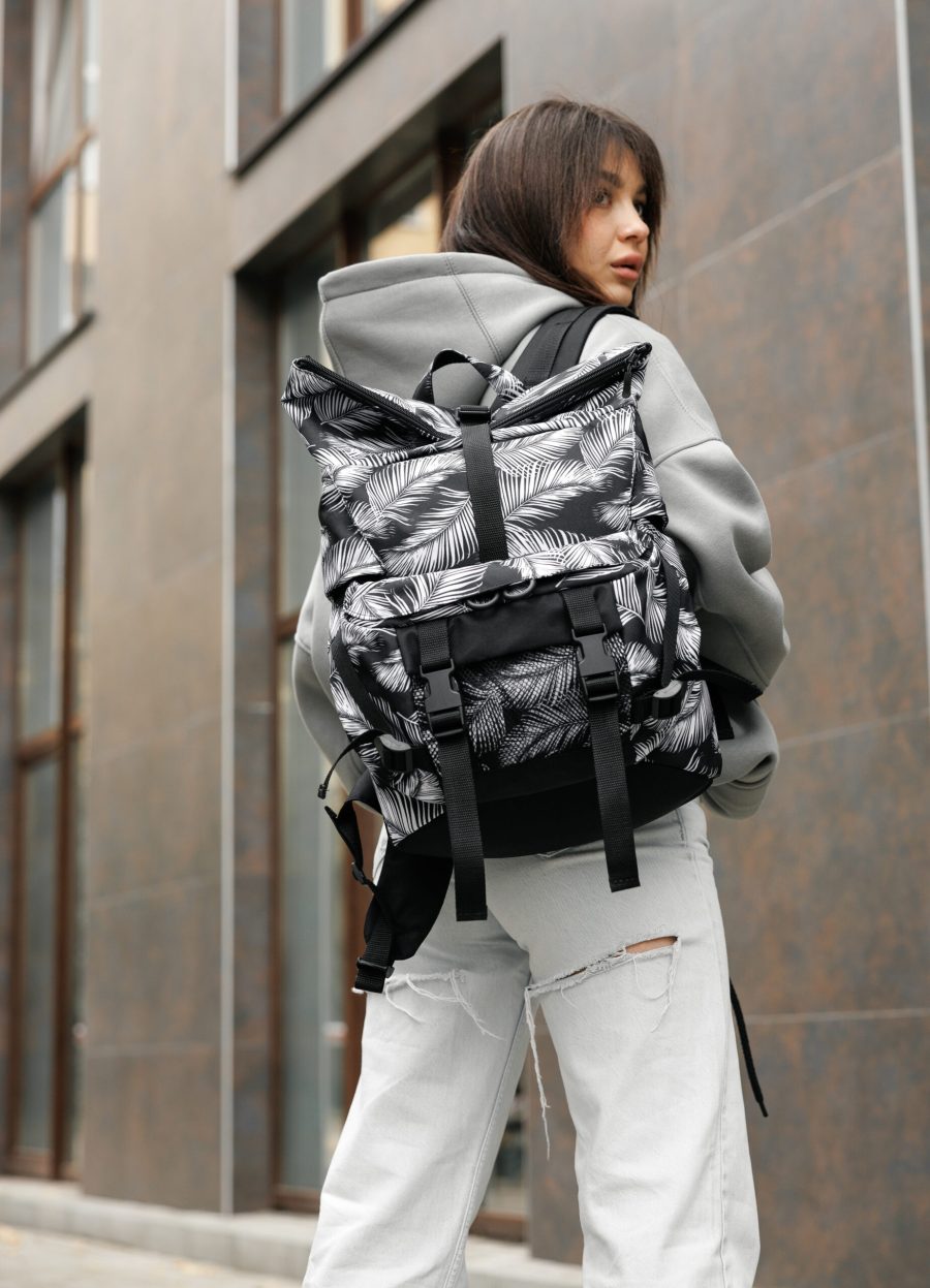 Рюкзак роллтоп жіночий Sambag RollTop Double принт чорний з білим