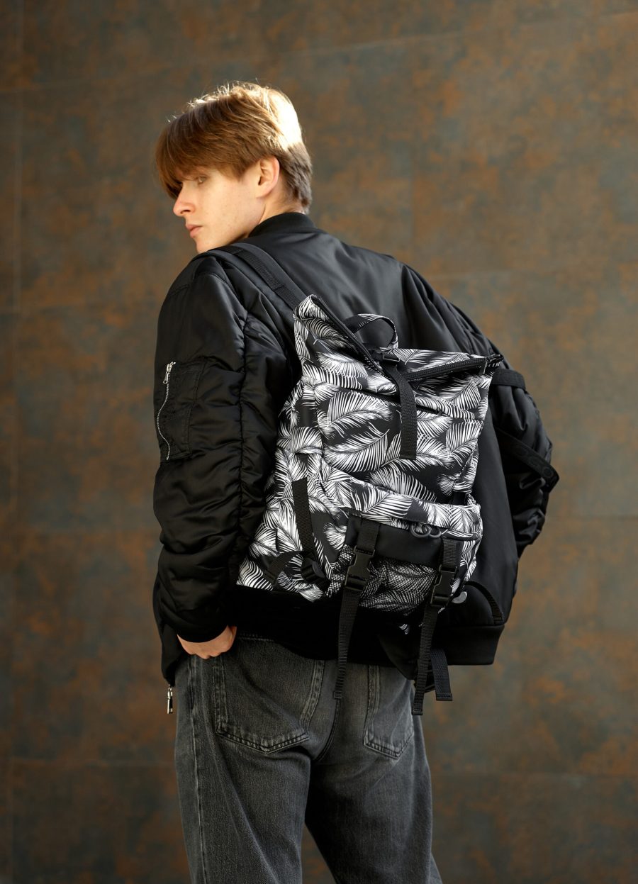 Рюкзак роллтоп чоловічий Sambag RollTop Double чорний з принтом