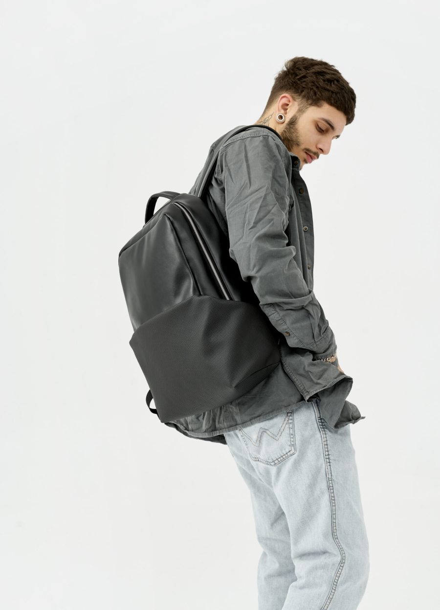Мужской рюкзак Sambag Zard Dart черный с перфорацией