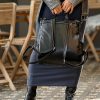 Женский рюкзак-сумка Sambag Trinity крокодил черный