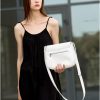 Сумка крос-боді жіноча Sambag Rose Bzn біла