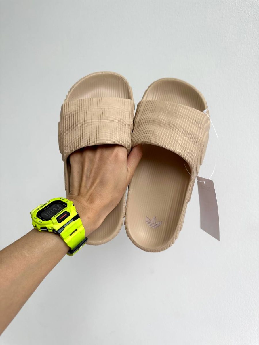 Тапочки Adidas Adilette 22 Slides Beige