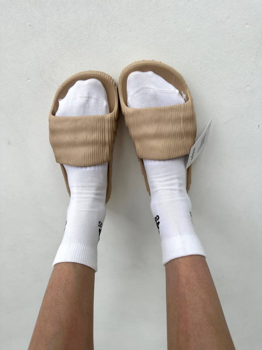 Тапочки Adidas Adilette 22 Slides Beige