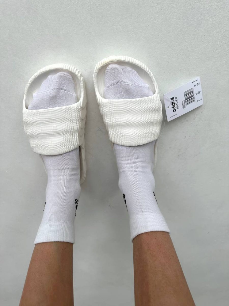 Тапочки Adidas Adilette 22 Slides White
