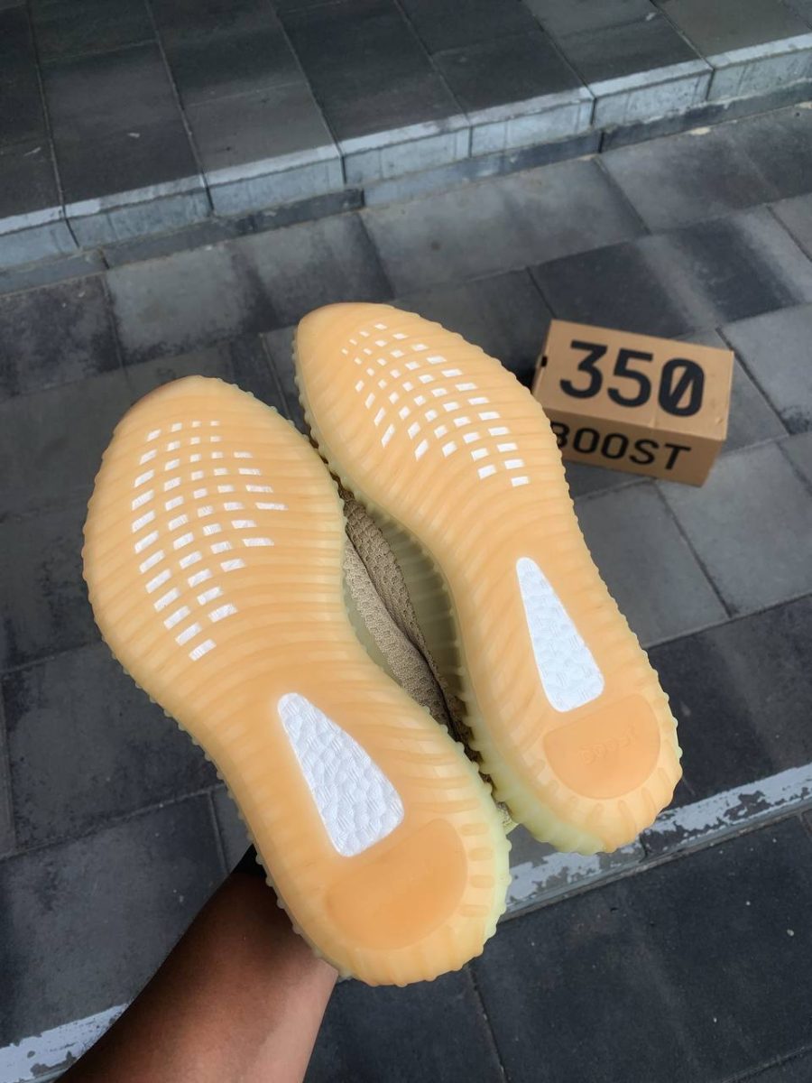 Кроссовки Adidas Yeezy Boost 350 V2 Antlia Reflective