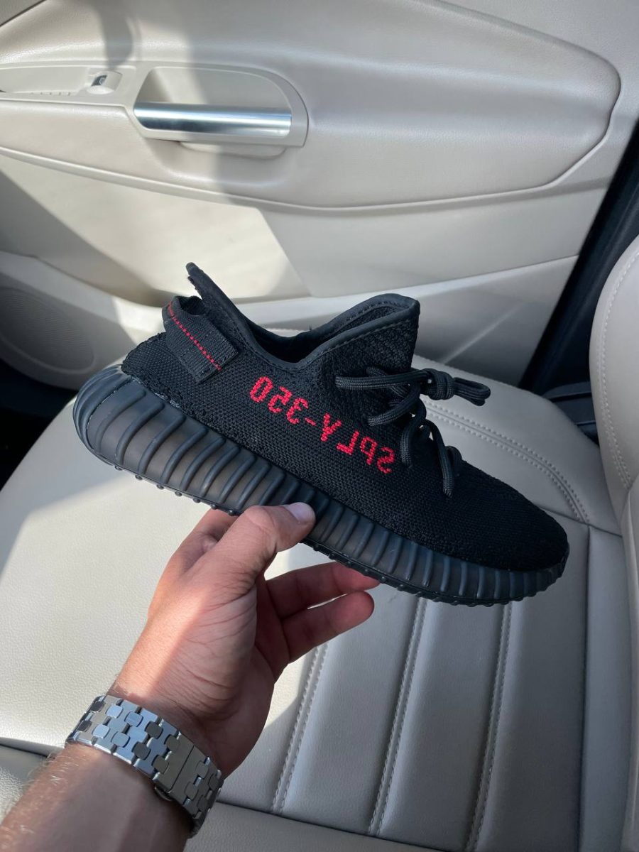 Кросівки Adidas Yeezy Boost 350 V2 Bred