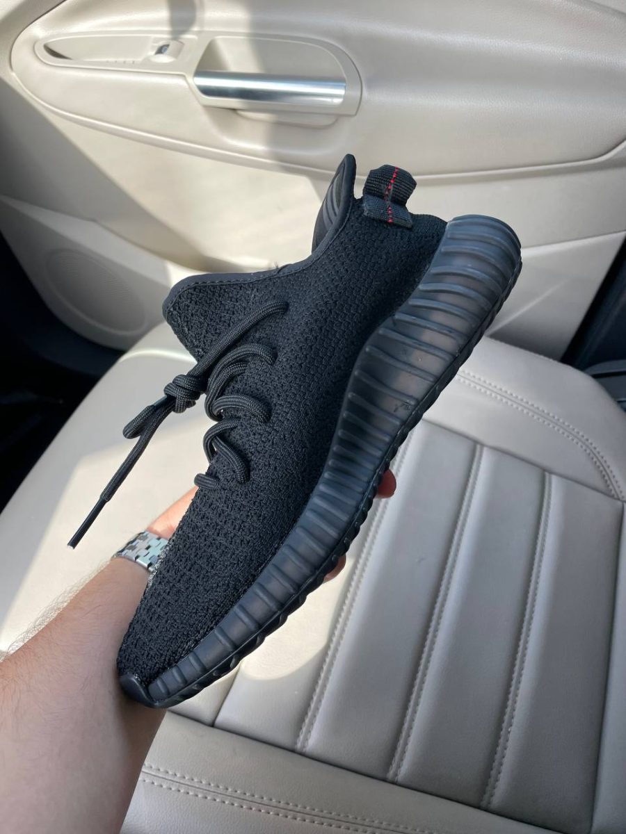 Кросівки Adidas Yeezy Boost 350 V2 Bred