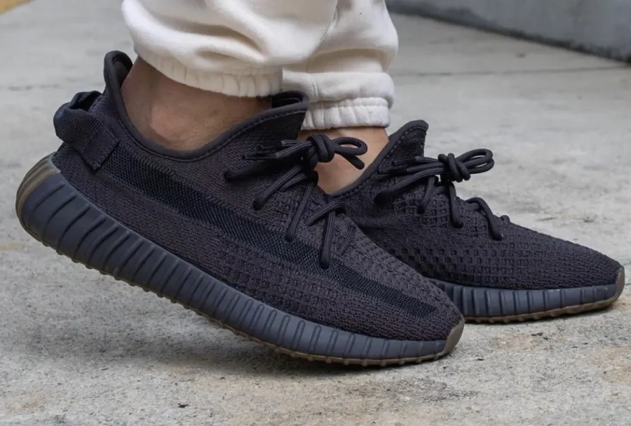 Кросівки Adidas Yeezy Boost 350 V2 Cinder Reflective