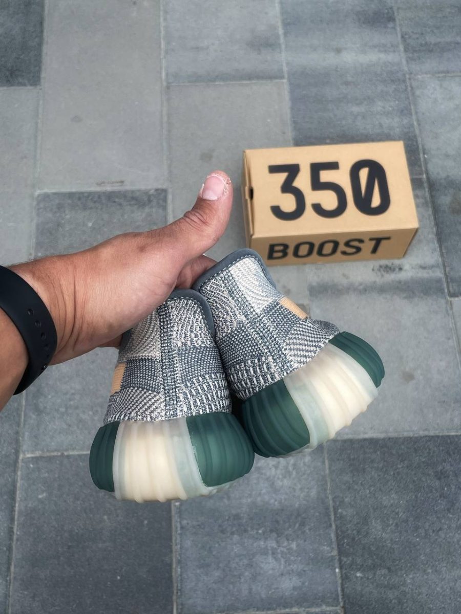 Кроссовки Adidas Yeezy Boost 350 V2 Israfil