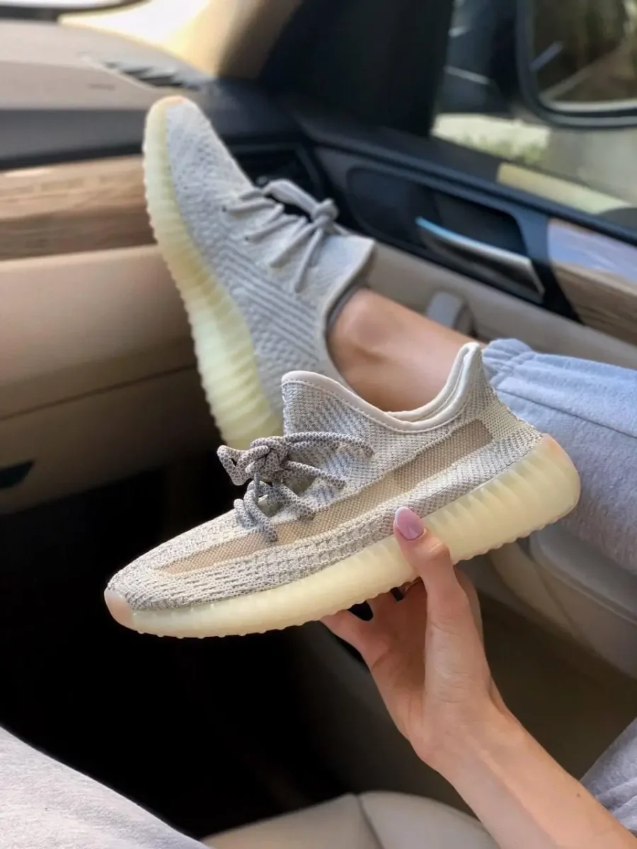 Кроссовки Adidas Yeezy Boost 350 V2 Lundmark