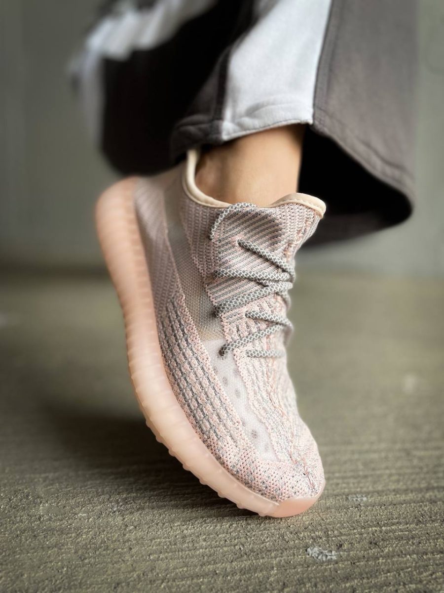 Кросівки Adidas Yeezy Boost 350 V2 Synth Reflective