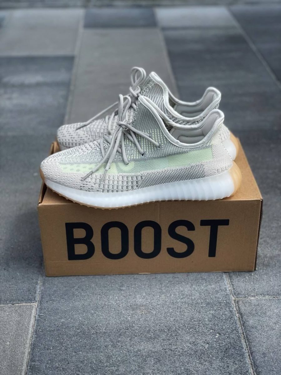 Кросівки Adidas Yeezy Boost 350 V2 Citrin