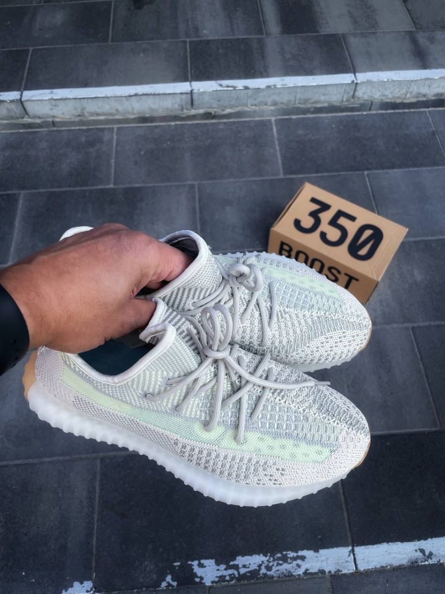 Кросівки Adidas Yeezy Boost 350 V2 Citrin