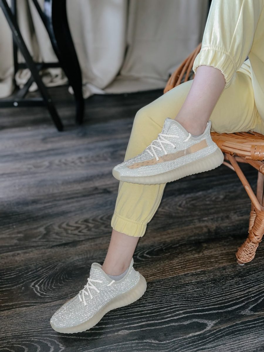 Кросівки Adidas Yeezy Boost 350 v2 Lundmark Reflective