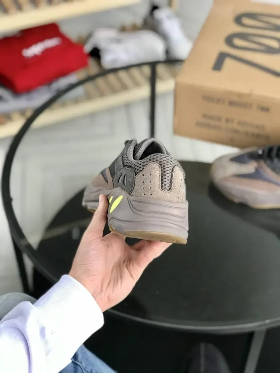 Кросівки Adidas Yeezy Runner Boost 700 Mauve