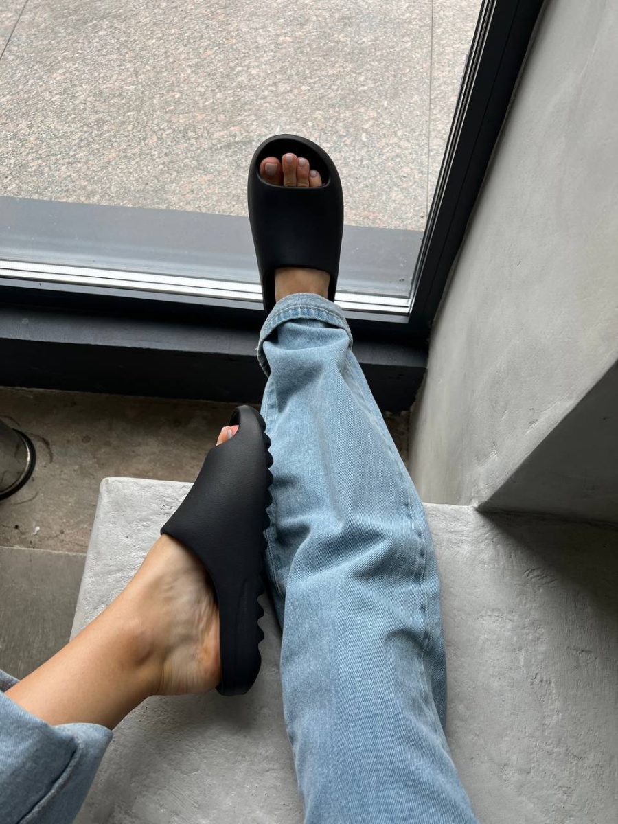 Сланці Adidas Yeezy Slide Black