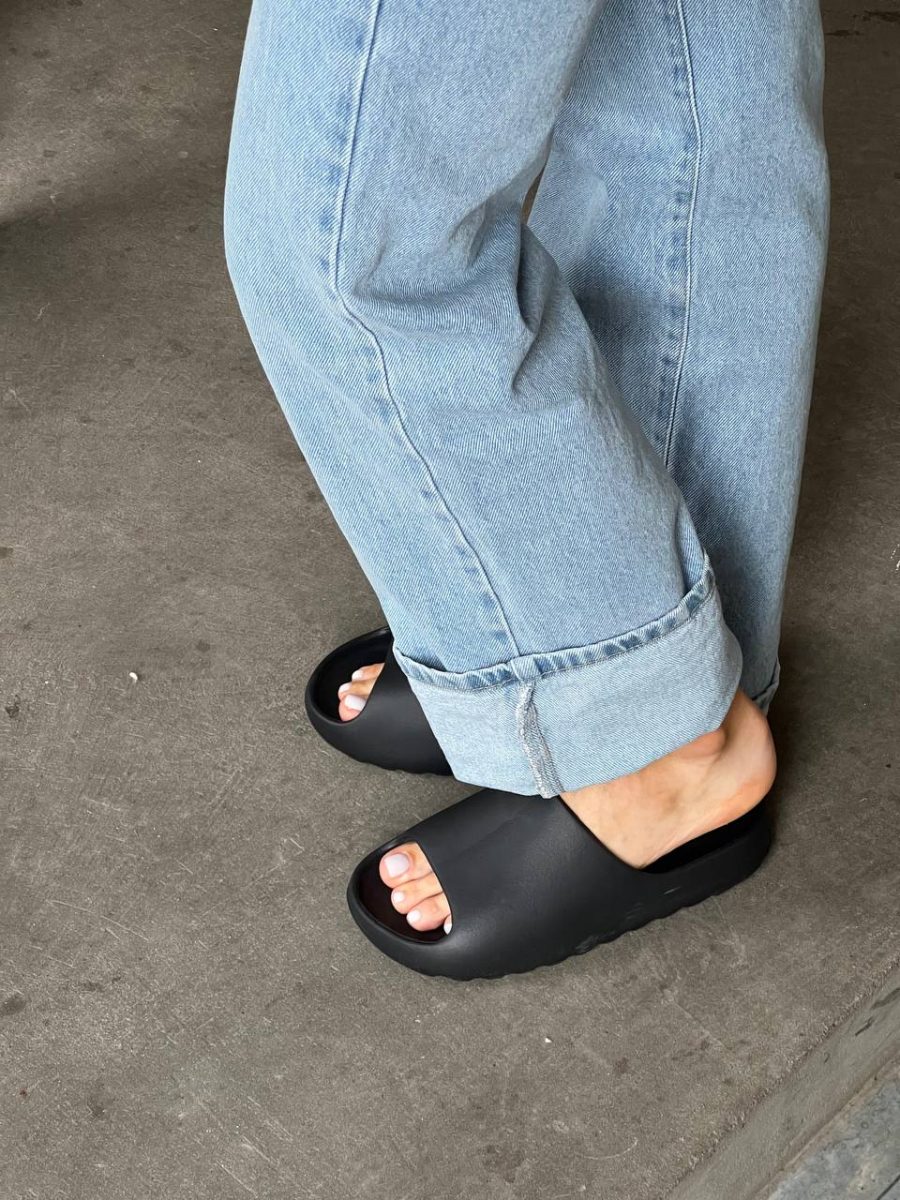 Сланці Adidas Yeezy Slide Black