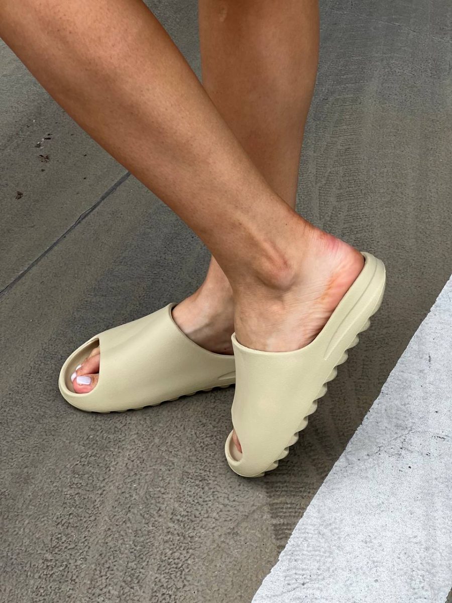 Сланцы Adidas Yeezy Slide Bone