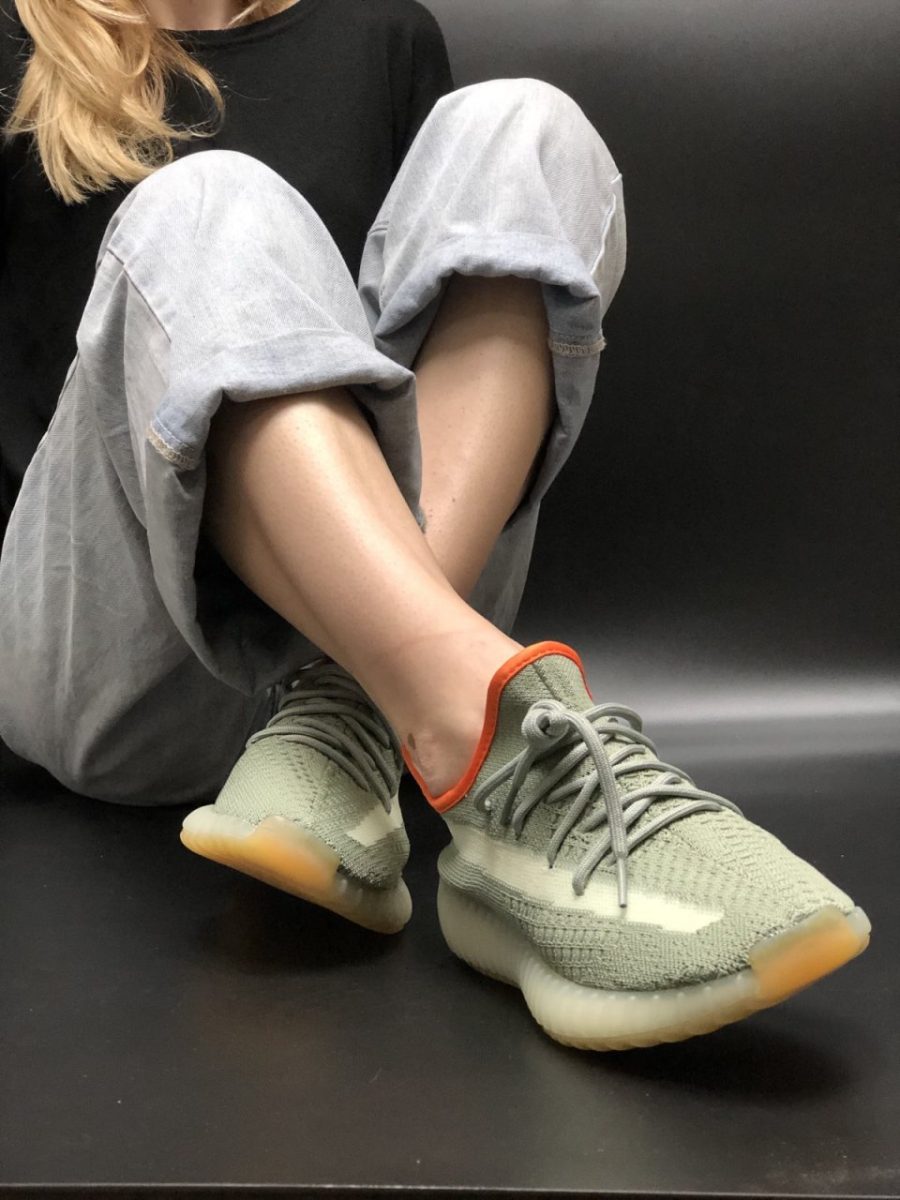 Кроссовки Adidas Yeezy boost 350 V2 Desert Sage Green