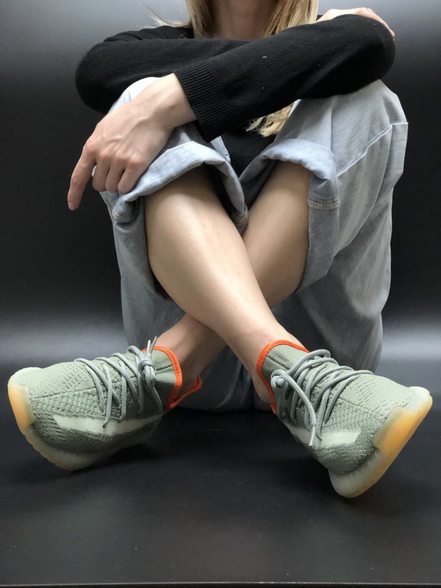 Кроссовки Adidas Yeezy boost 350 V2 Desert Sage Green