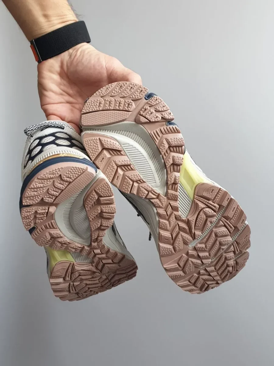 Кросівки Asics Gel Kahana 8 Glacier Grey Grand Shark