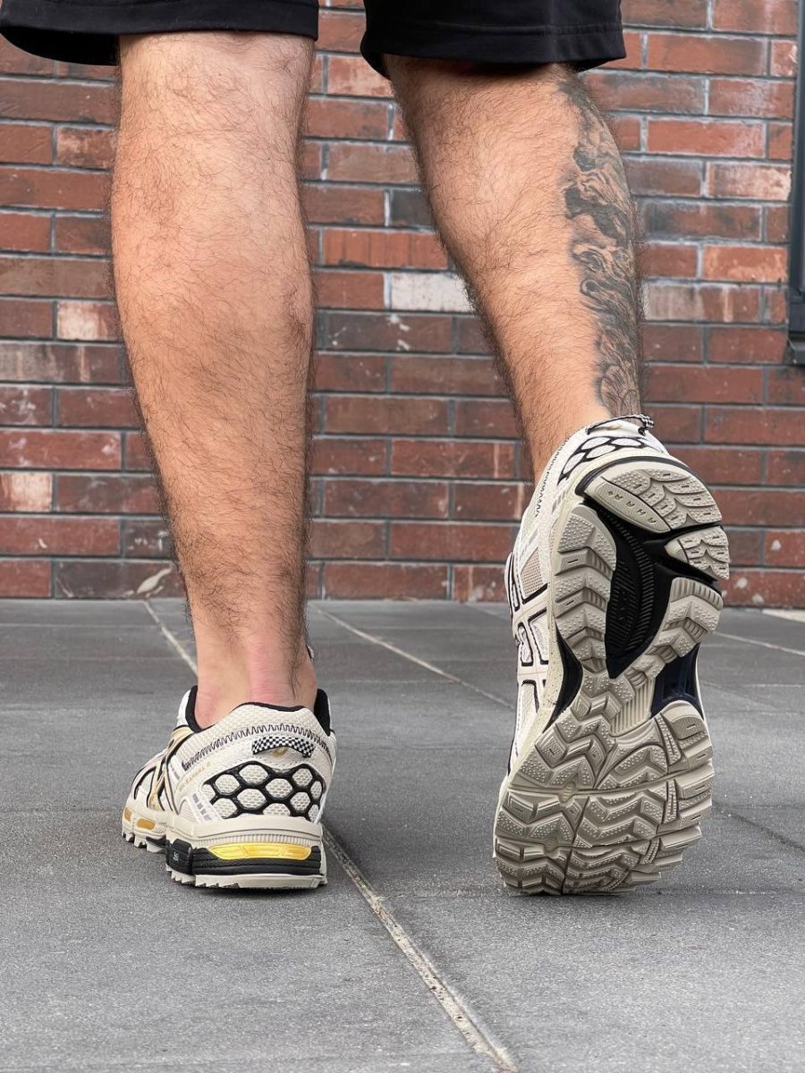 Кросівки Asics Gel Kahana 8 Beige Gold Black