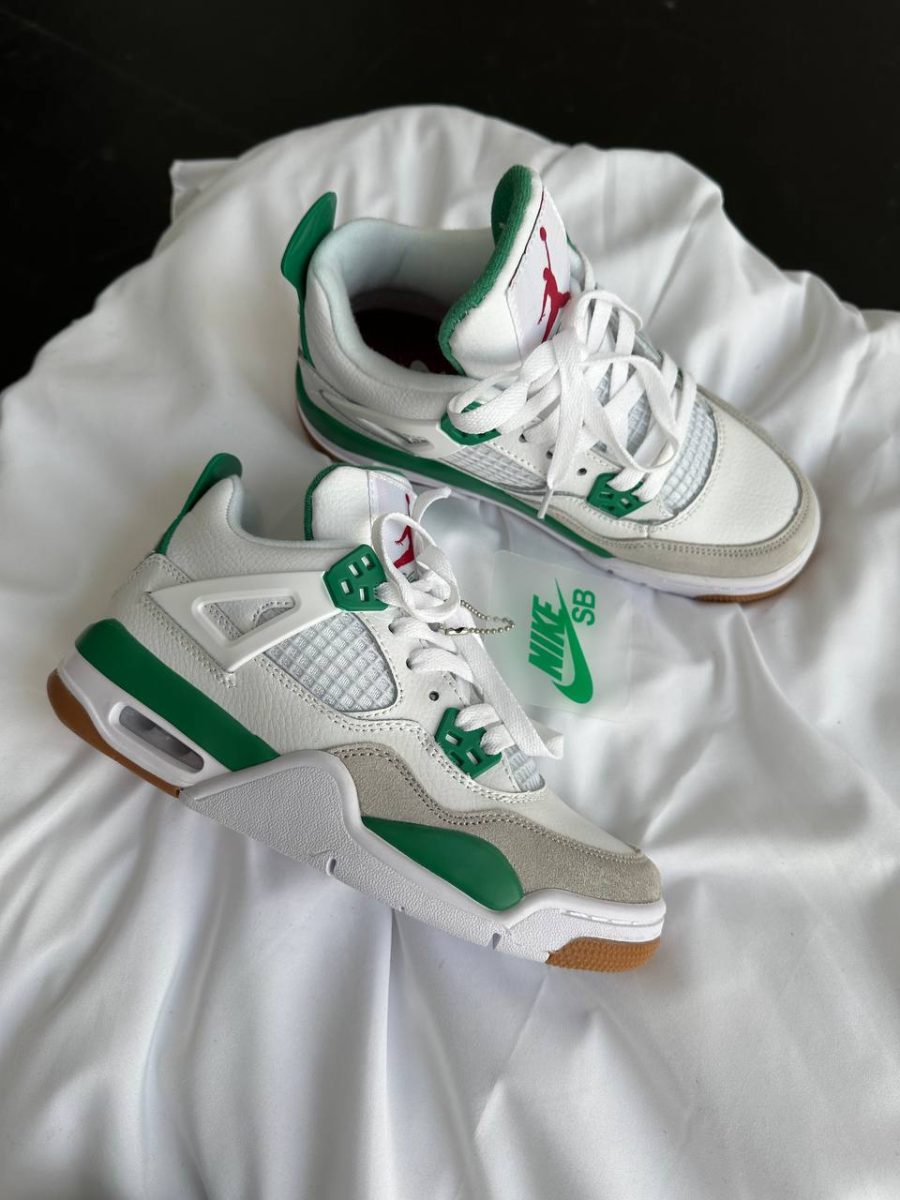 Кросівки Nike Air Jordan 4 Retro x SB Pine Green