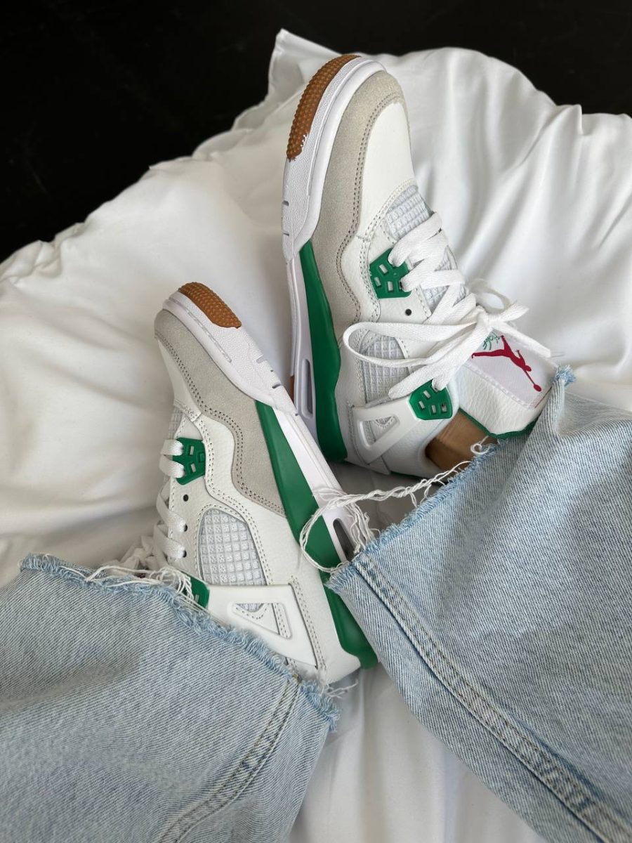 Кросівки Nike Air Jordan 4 Retro x SB Pine Green