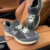 Кроссовки New Balance 2002R Phantom