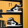 Кроссовки Nike Air Jordan 1 High OG Dark Mocha