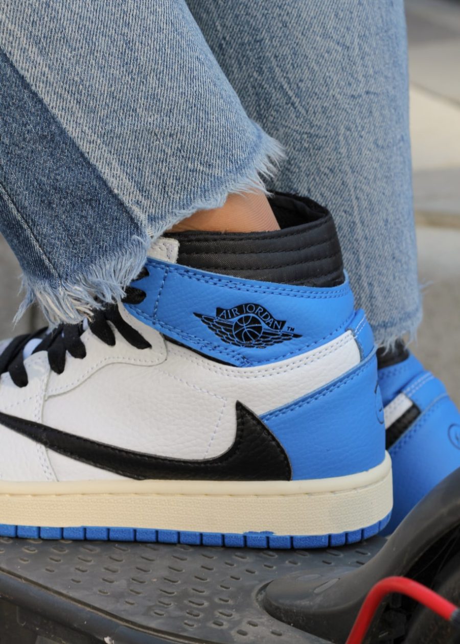 Кросівки Nike Air Jordan 1 High OG SP Fragment design x Travis Scott