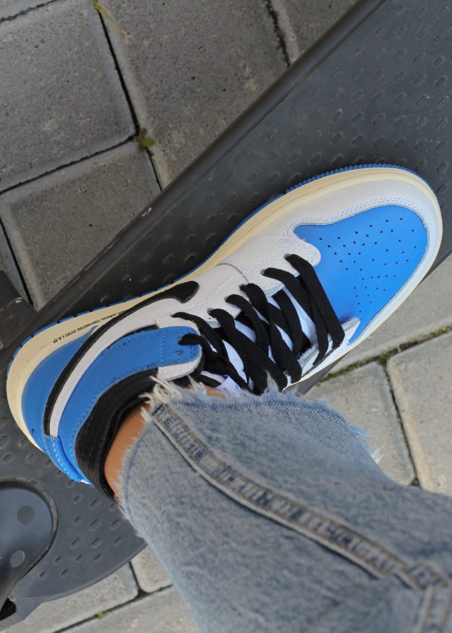 Кросівки Nike Air Jordan 1 High OG SP Fragment design x Travis Scott