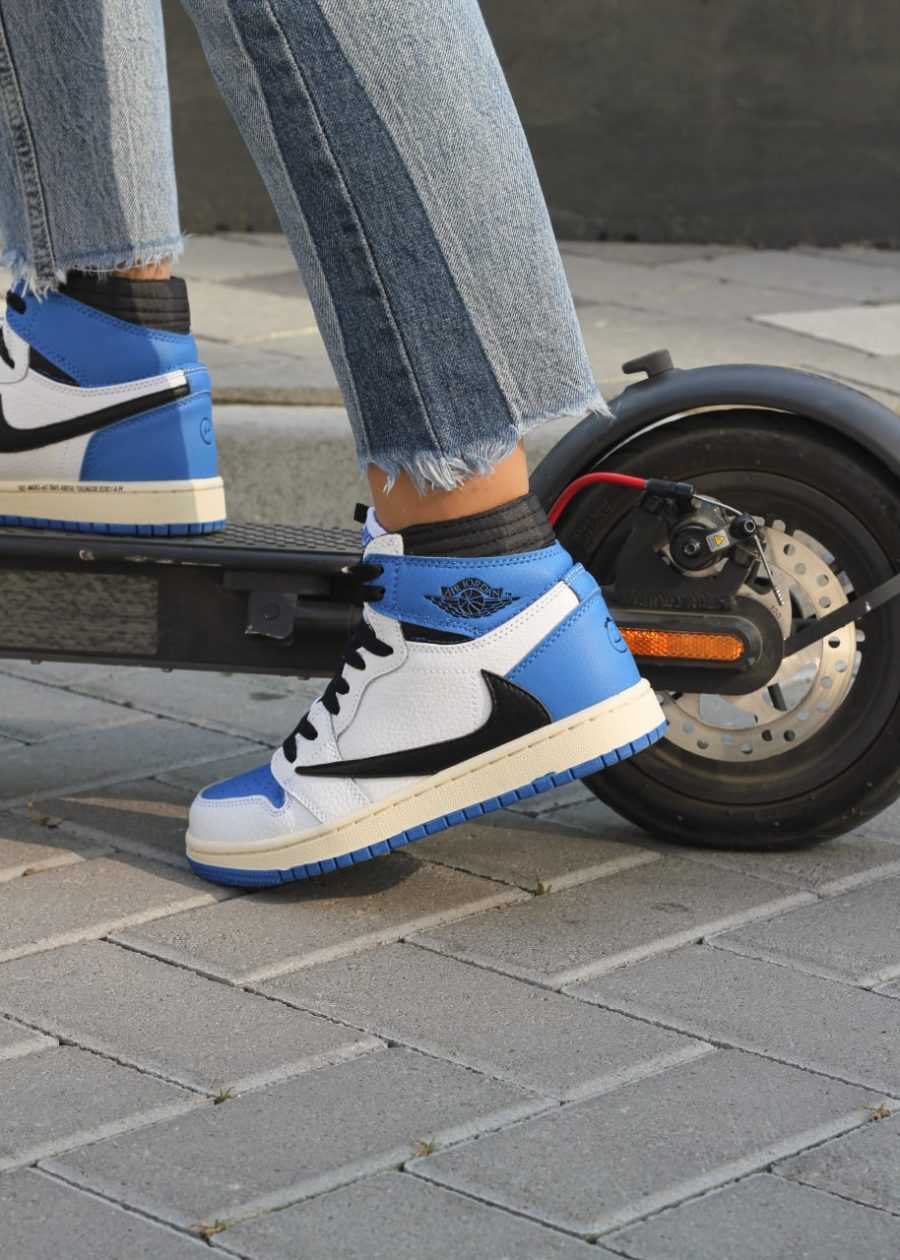 Кросівки Nike Air Jordan 1 High OG SP Fragment design x Travis Scott