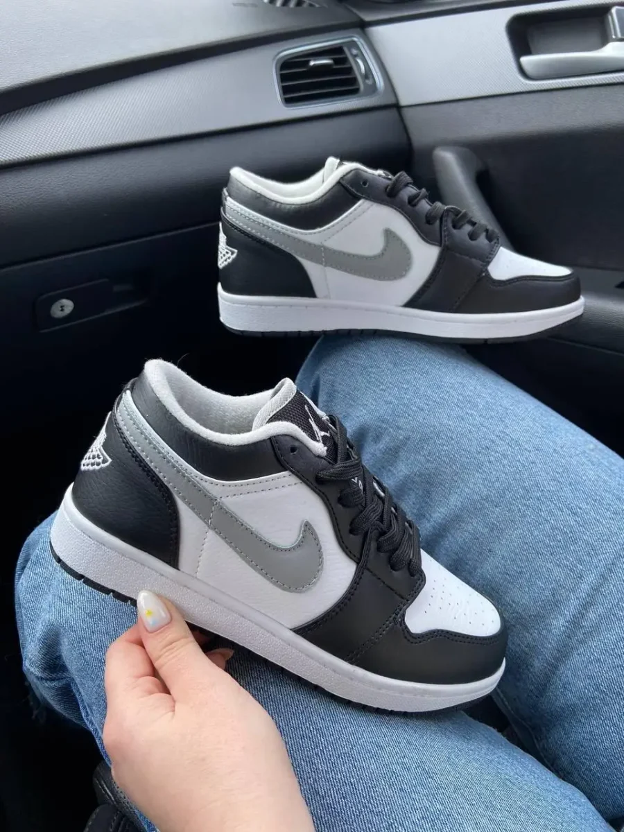 Кросівки Nike Air Jordan 1 Low Black/Medium Grey