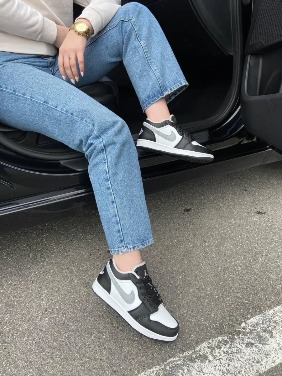 Кросівки Nike Air Jordan 1 Low Black/Medium Grey