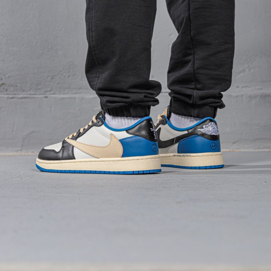 Кросівки Nike Air Jordan 1 Low Fragment x Travis Scott
