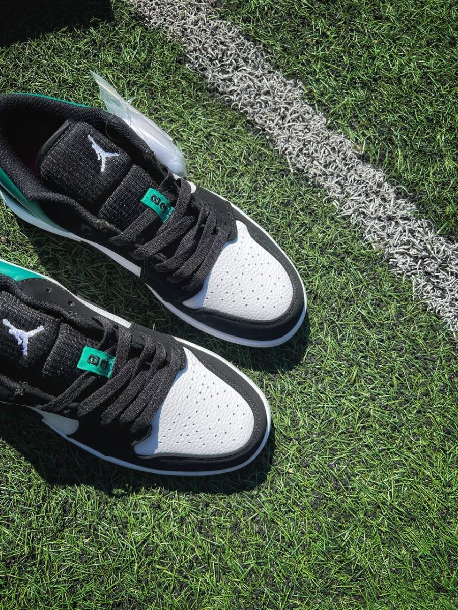 Кросівки Nike Air Jordan 1 Low Mystic Green