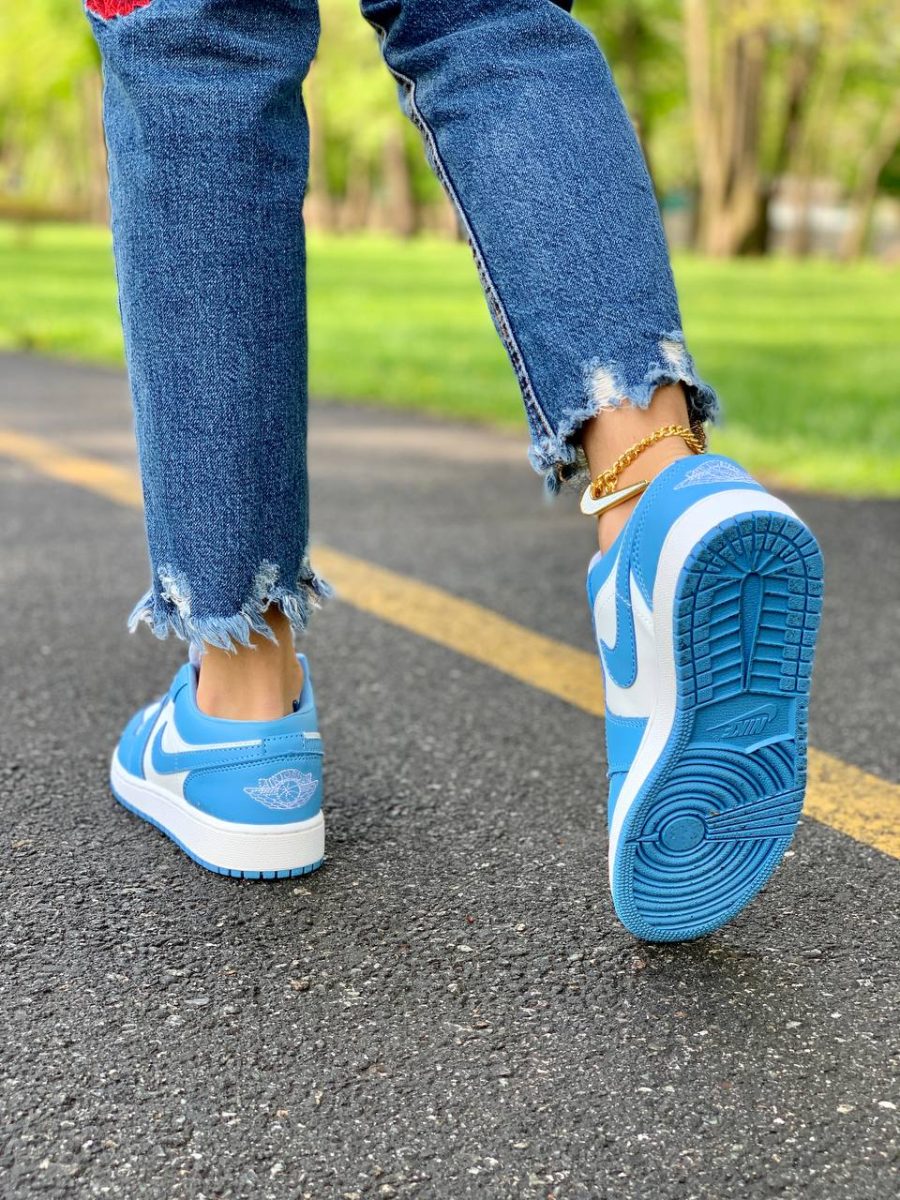 Кросівки Nike Air Jordan 1 Low University Blue/White