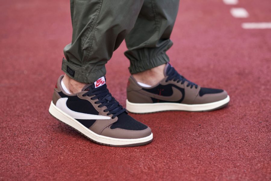 Кросівки Nike Air Jordan 1 Low x Travis Scott Mocha