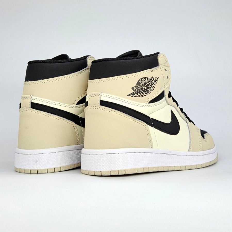 Кроссовки Nike Air Jordan 1 Mid Barely Orange