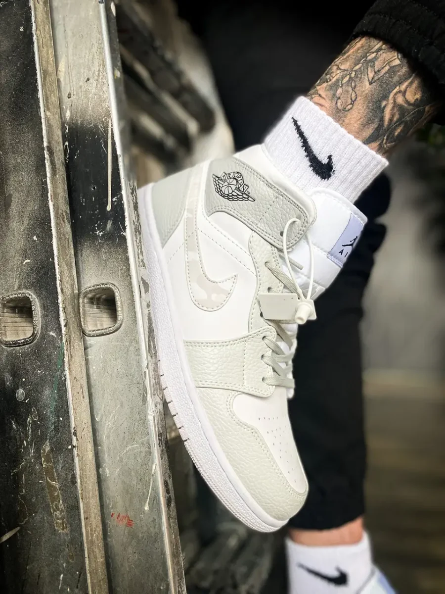 Кроссовки Nike Air Jordan 1 Mid Grey Camo