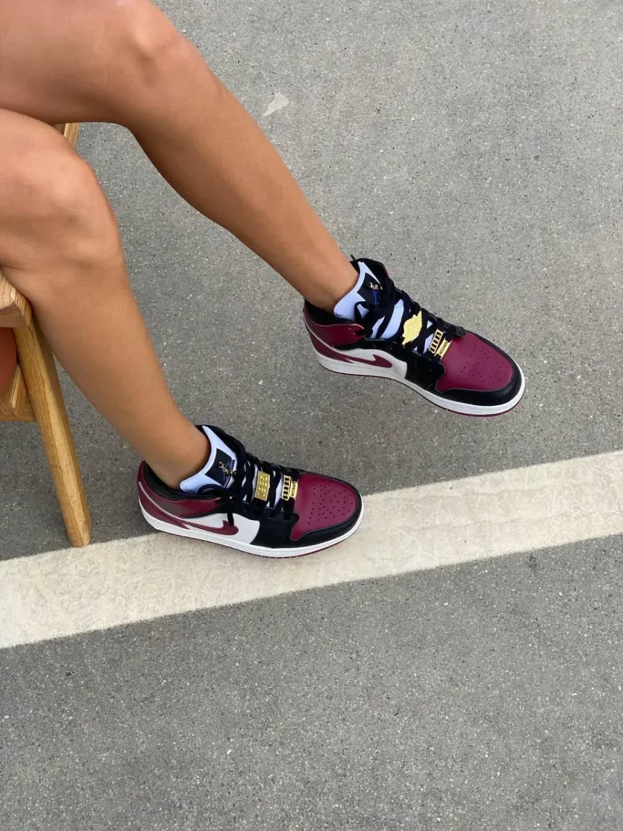 Кроссовки Nike Air Jordan 1 Mid SE Black Dark Beetroot