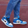 Кросівки Nike Air Jordan 1 Mid Signal Blue